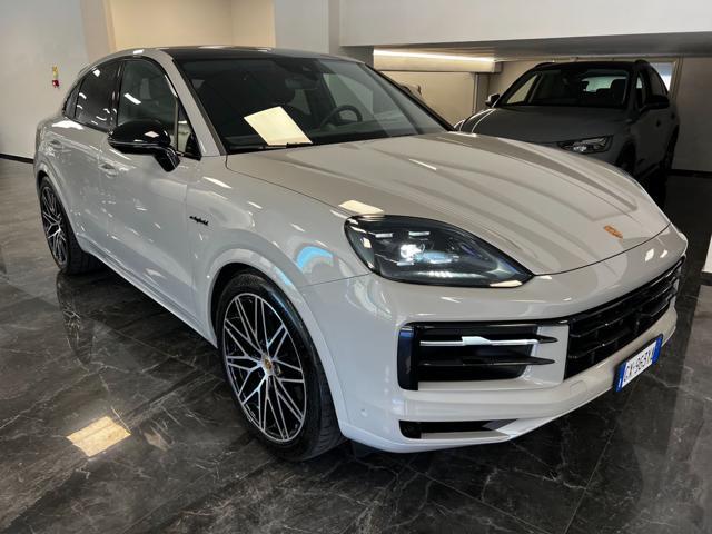 PORSCHE Cayenne 3.0 V6 E-Hybrid / TETTO PANORAMICO / GANCIO / 360°