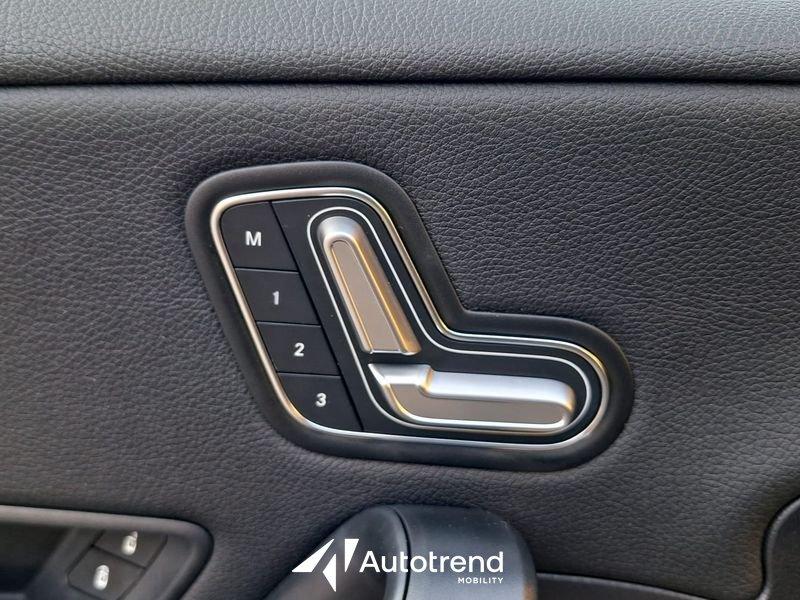 Mercedes-Benz Classe A 180 d 116 CV Automatica NAVI LED Business Extra