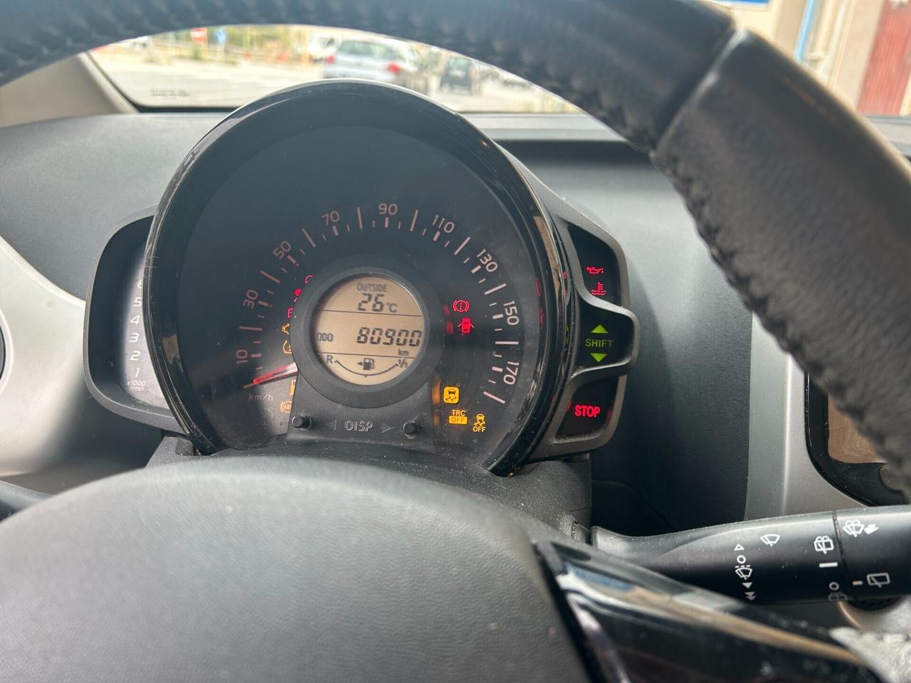 Toyota Aygo 1.0 VVT-i 69 CV 5 porte x-clusiv