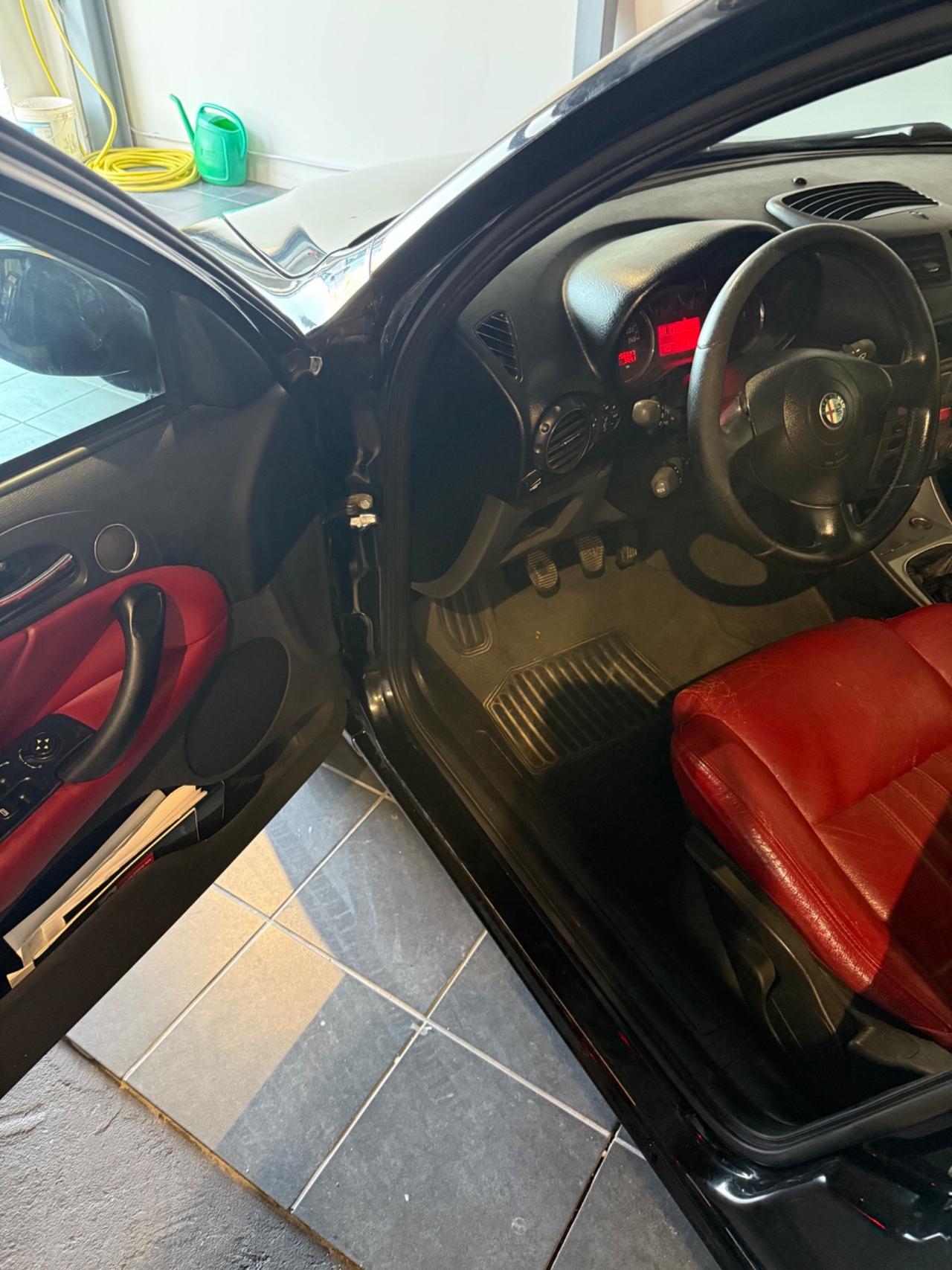 Alfa Romeo 147 1.6i 16V T.S. - GPL