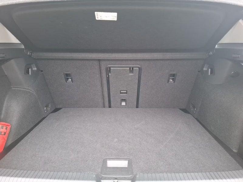 Volkswagen Golf 2.0 TDI Life LED Navi App Connect