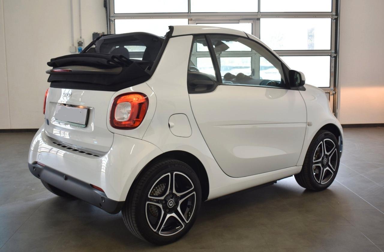 Smart ForTwo EQ cabrio Suitegrey (4,6kW)