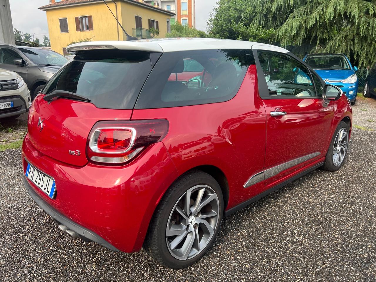 Ds DS3 DS 3 BlueHDi 120 Ines De La Fressange