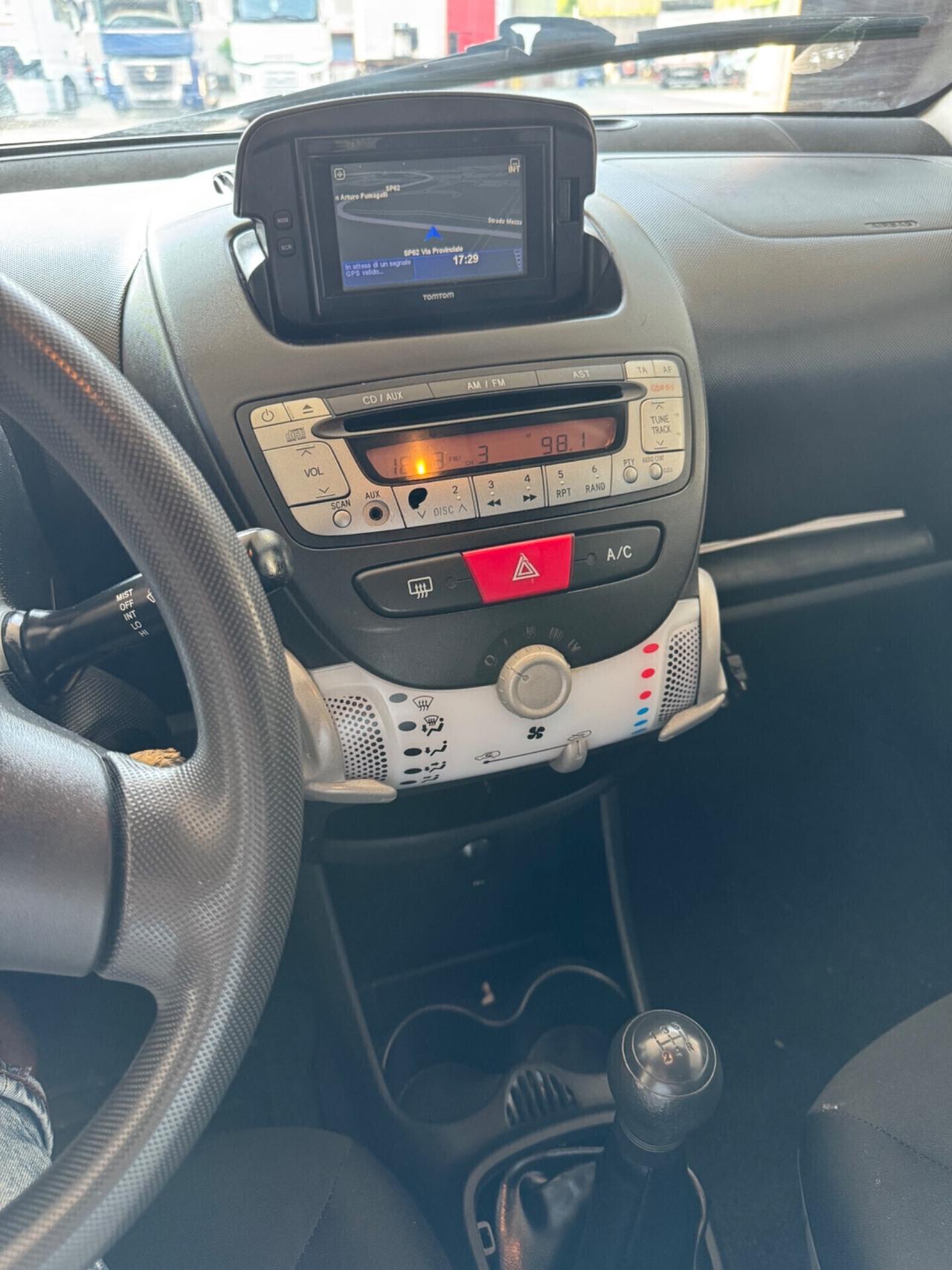 Toyota Aygo 1.0 12V VVT-i 5 porte Cool Soda Connect