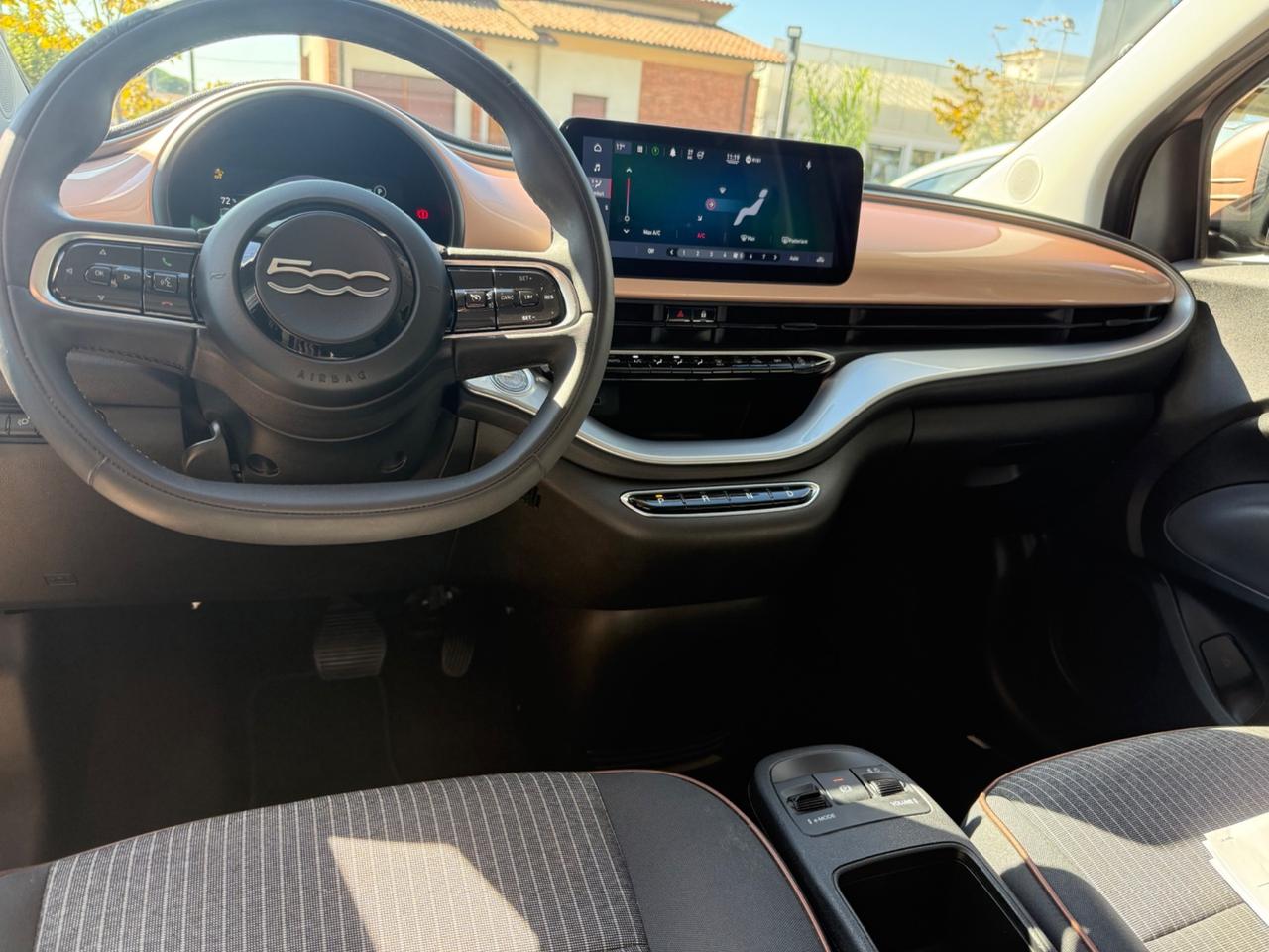 Fiat 500 500e Berlina 42 kWh La Prima