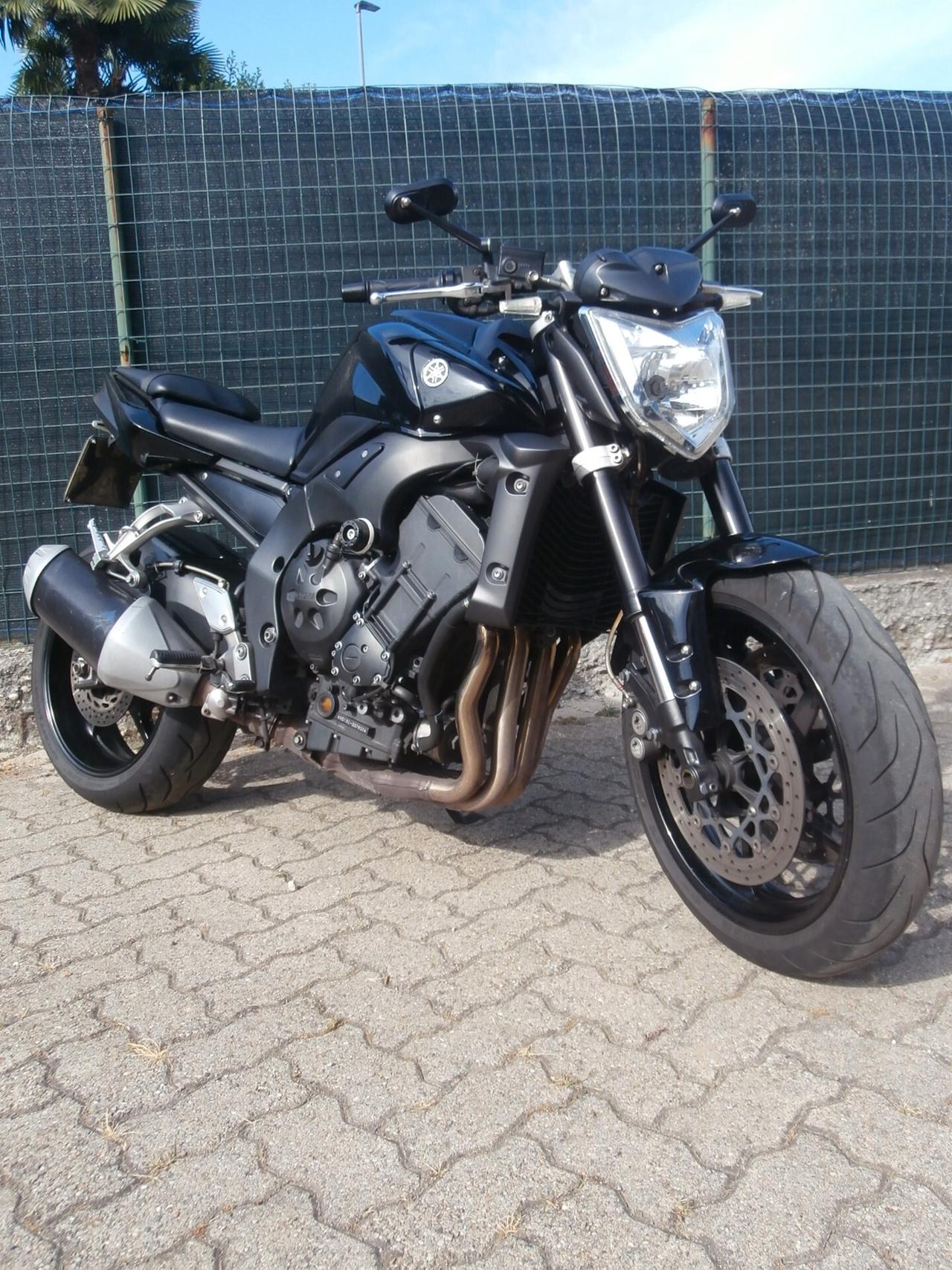 YAMAHA FZ1 DEL 2006 compreso trapasso-tagliando-garanzia
