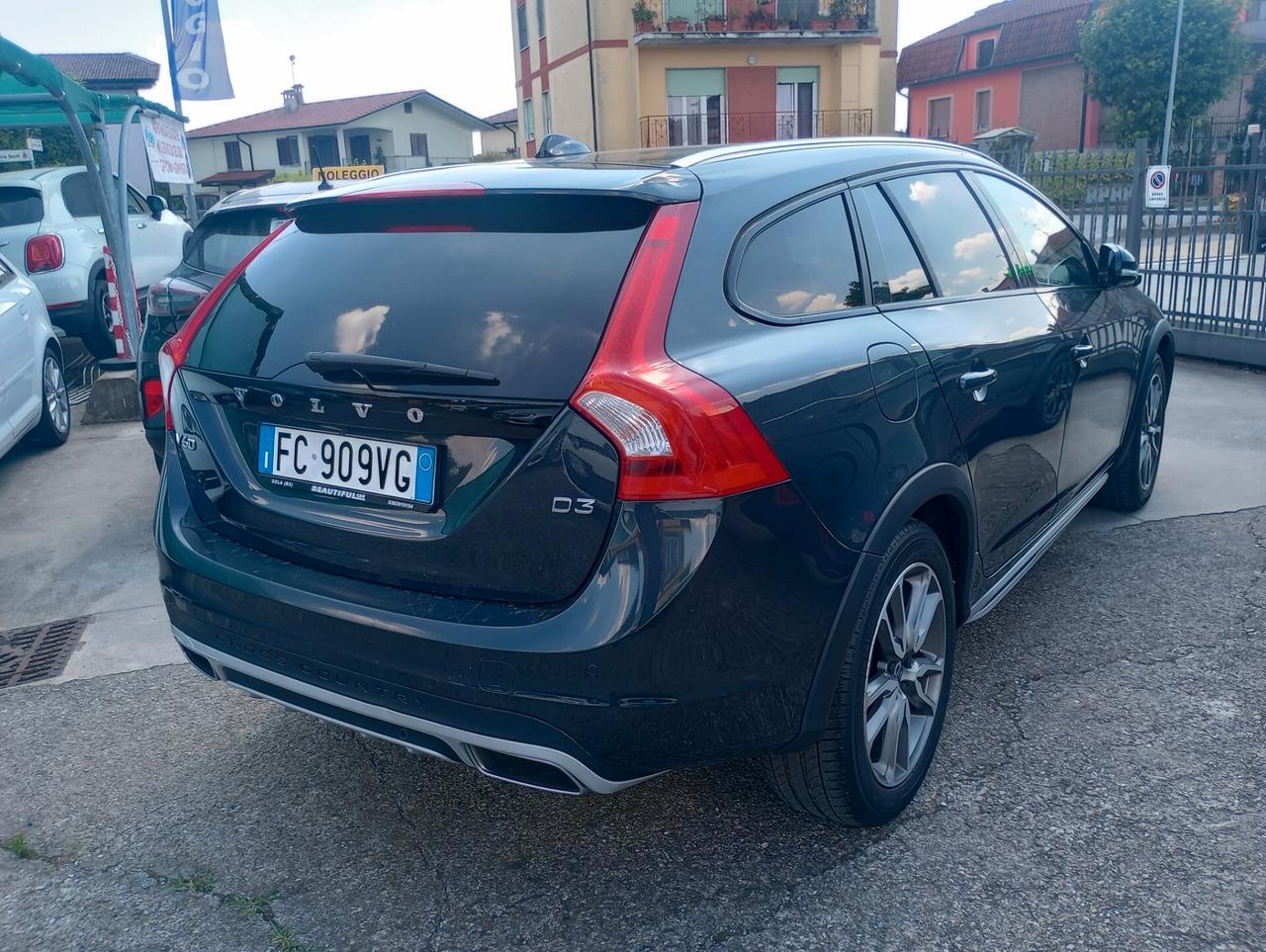 Volvo V60 Cross Country D3 Geartronic Momentum