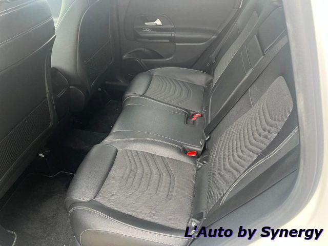 MERCEDES-BENZ B 180 d Automatic Premium