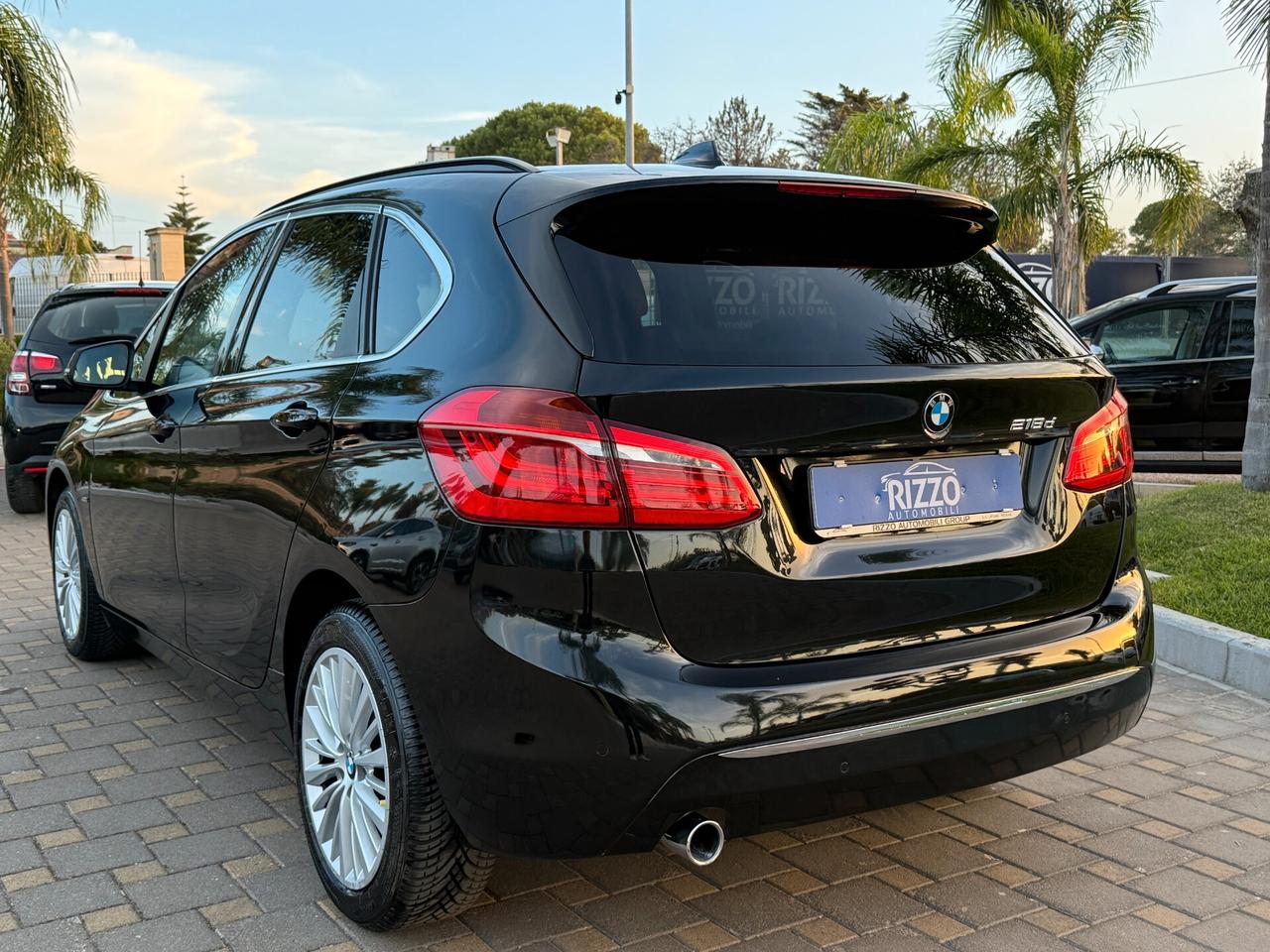 Bmw 218d Active Tourer Luxury Auto Led Navi Pelle