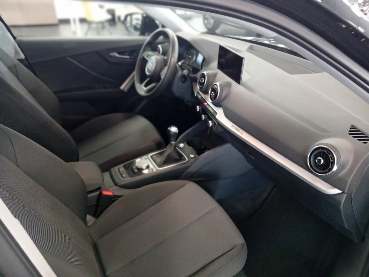 Audi Q2 30 TFSI Business Advanced
