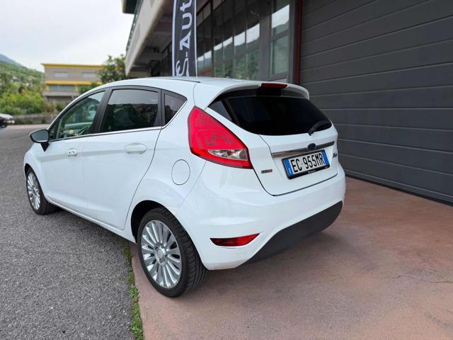 FORD Fiesta 1.4 TDCi 68CV 5 porte Titanium