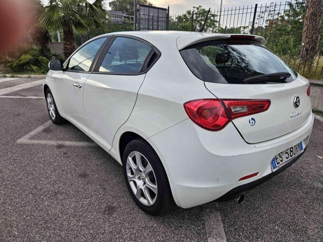 ALFA ROMEO Giulietta 1.6 JTDm-2 105 CV Distinctive