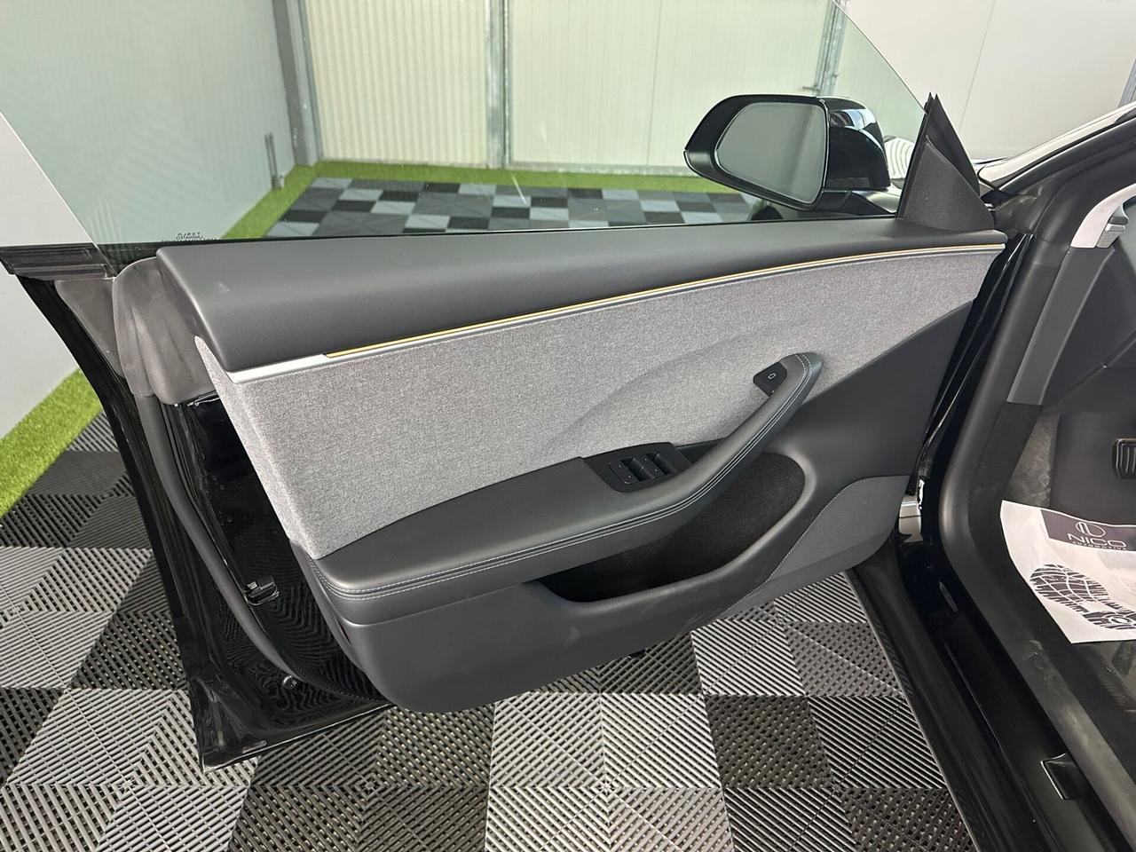 Tesla Model 3 NV35 RWD Premium