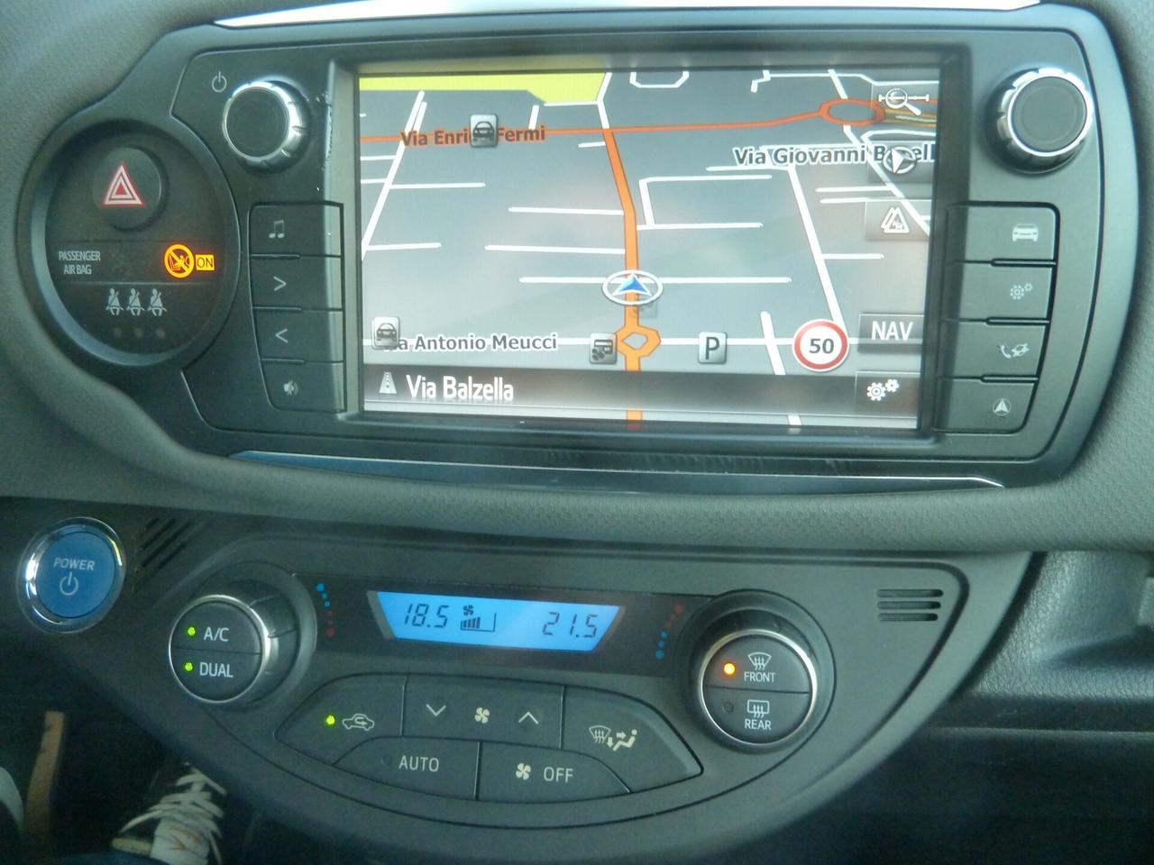 Toyota Yaris 1.5 Hybrid 5 p. Cambio Automatico