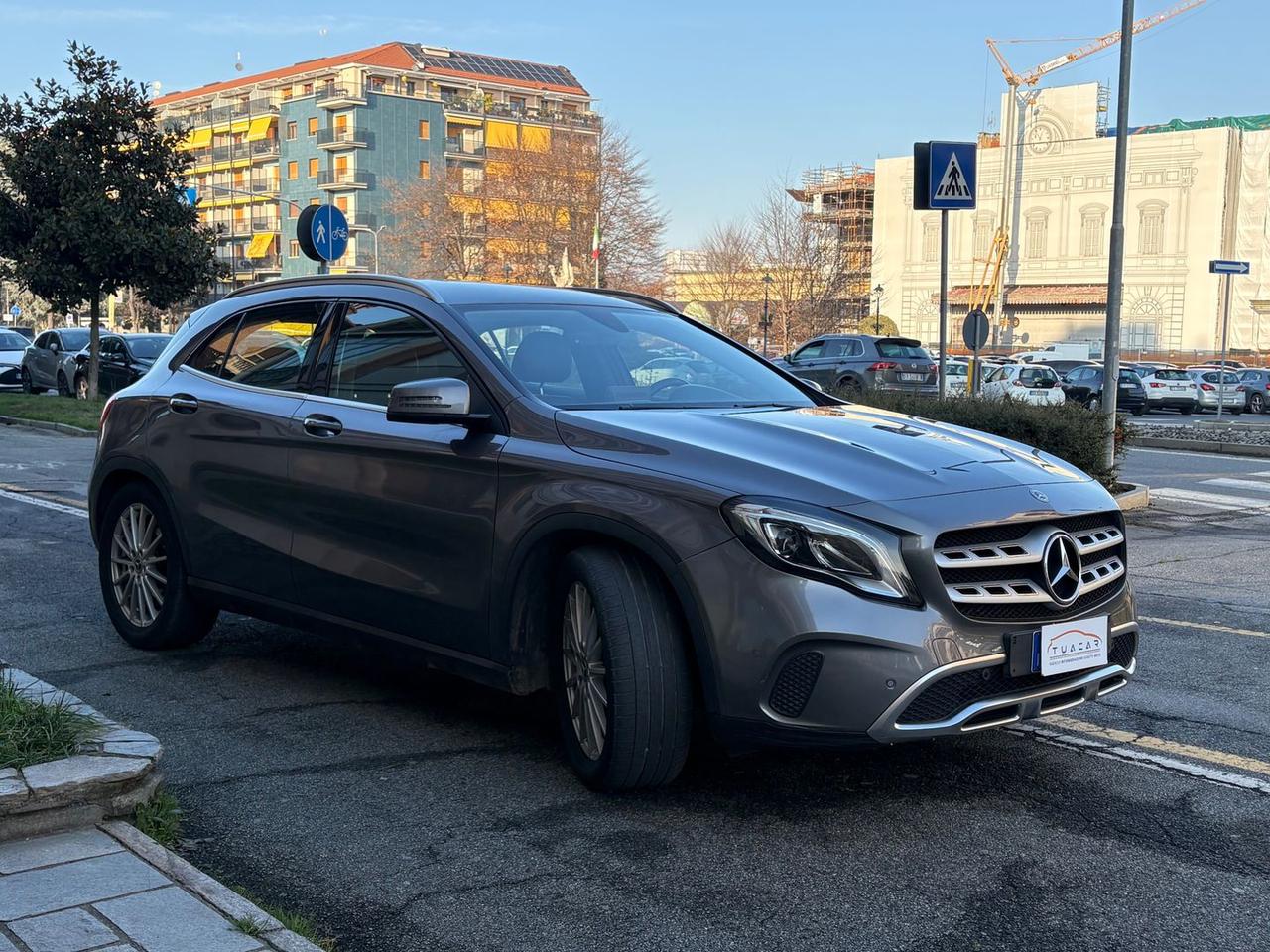 Mercedes-Benz GLA 180 CDI GLA- #8889