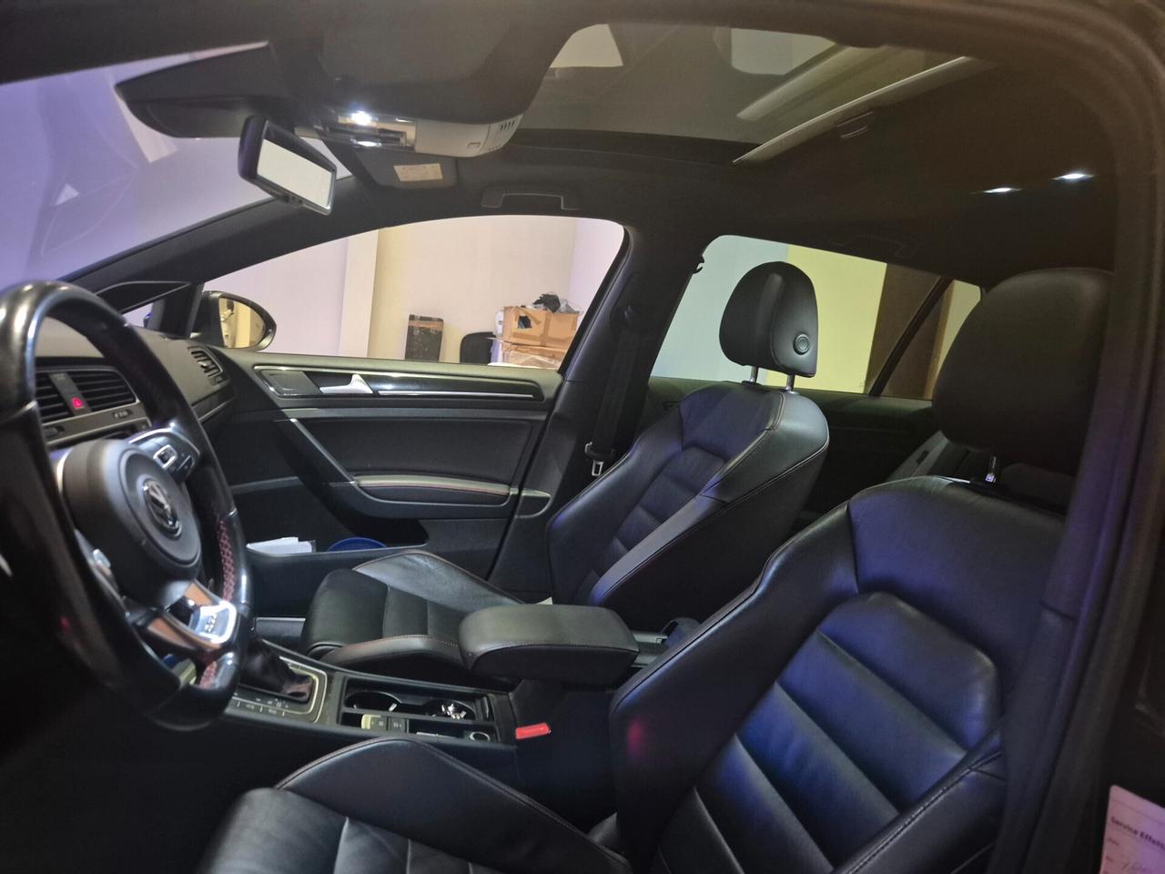 Volkswagen Golf GTI Performance 2.0 TSI DSG 5p. BlueMotion Technology