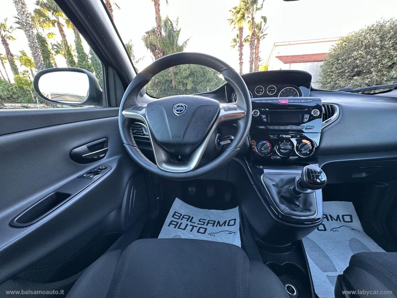 LANCIA Ypsilon 1.2 69 CV 5p. Gold