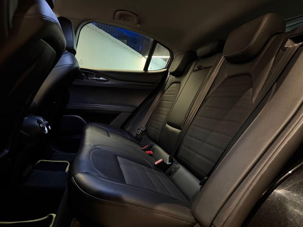 Alfa Romeo Stelvio 2.2 Turbodiesel 210 CV AT8 Q4 Business
