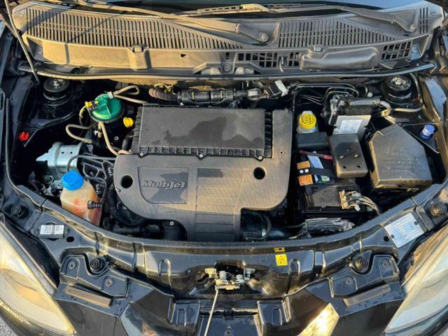 LANCIA Ypsilon 1.3 MJT 90 CV MomoDesign