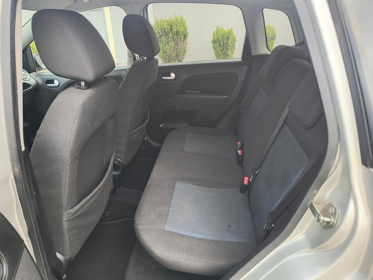 Ford Fiesta 1.4 TDCi 5p. Ghia