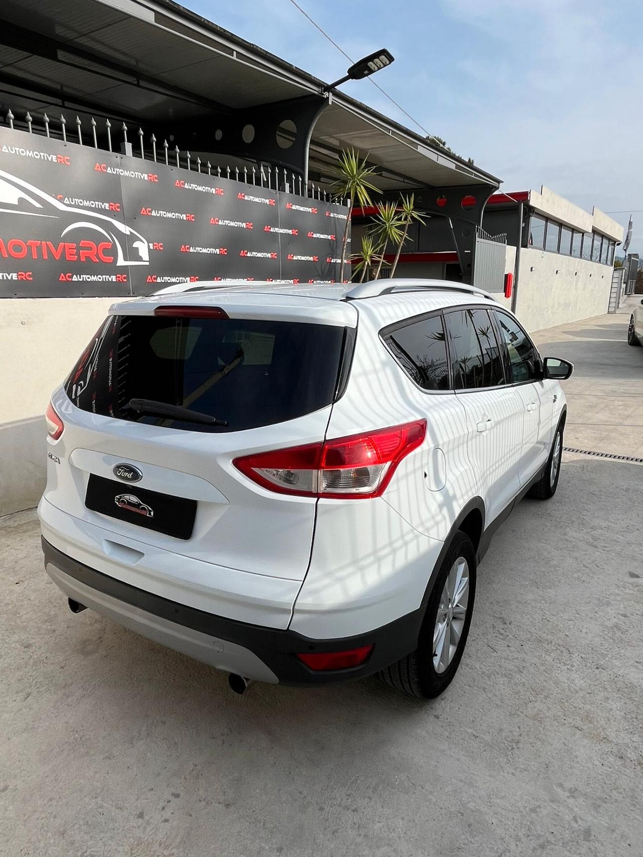 Ford Kuga 2.0 TDCI 120 CV S&S 2WD Titanium