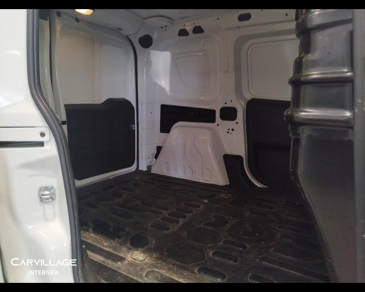 FIAT Doblo Passo Corto 1.5 td Entry