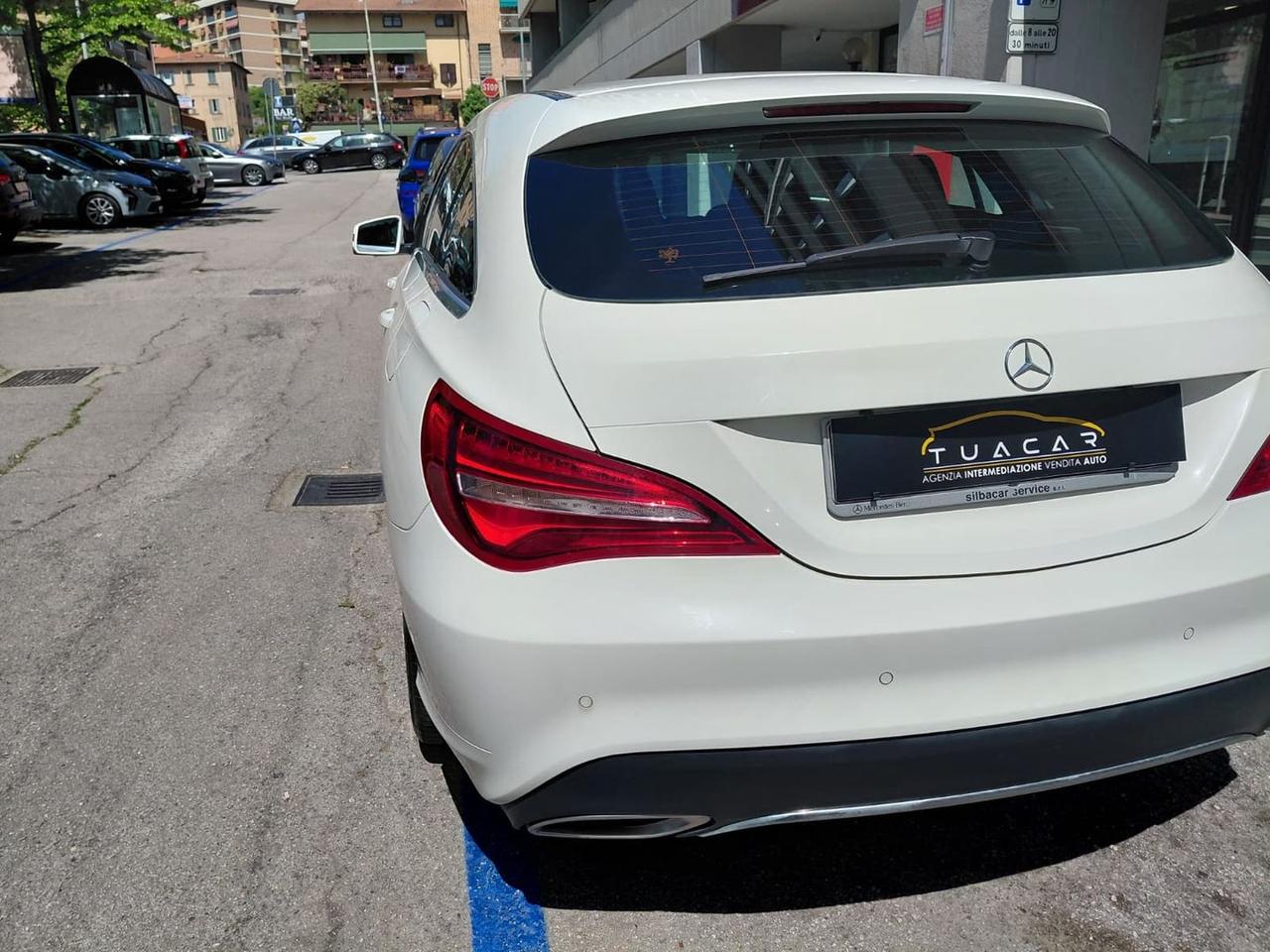 Mercedes-Benz CLA 180 Executive Shooting Br #11009
