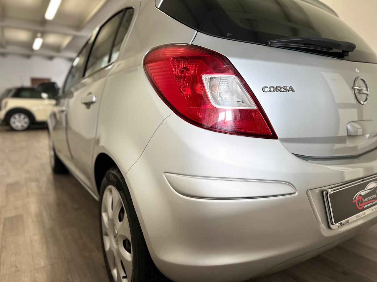 Opel Corsa 1.2 85CV 5 porte GPL-TECH Edition