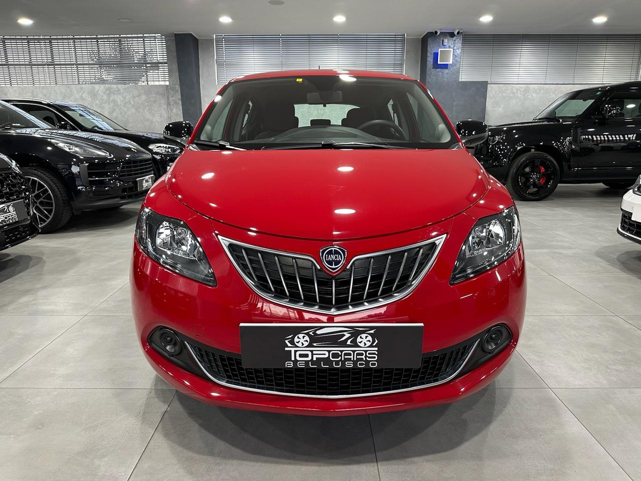 Lancia Ypsilon 1.0 69cv Hybrid 5 porte NEOPATENTATI