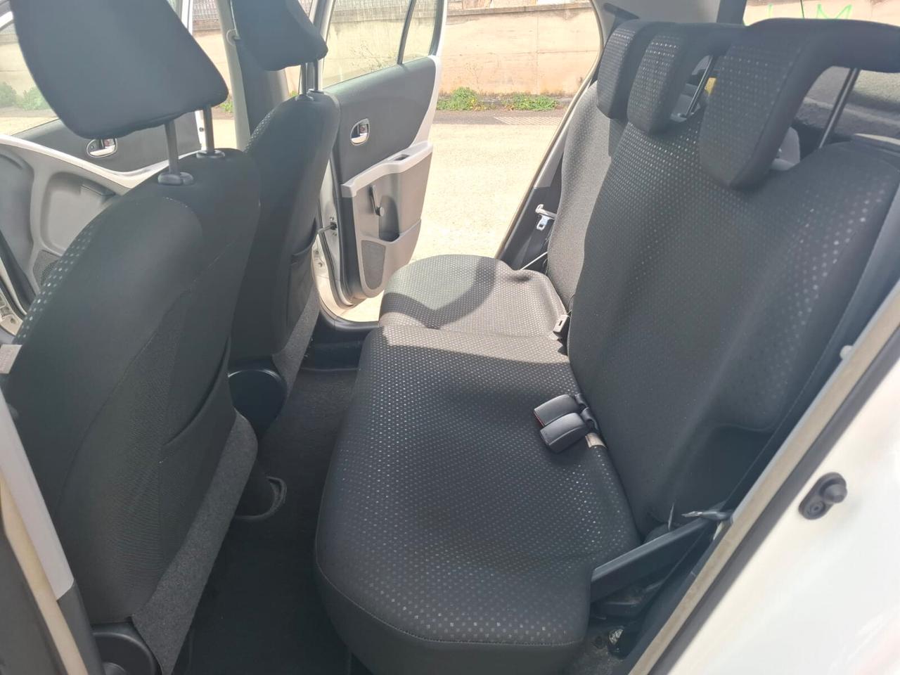 Toyota Yaris 1.0 5 porte 2011 SOLO 124.000 KM