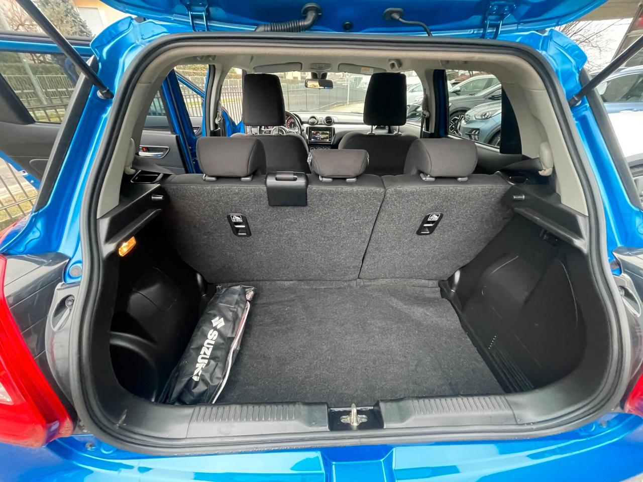 Suzuki Swift 1.2 Hybrid Top