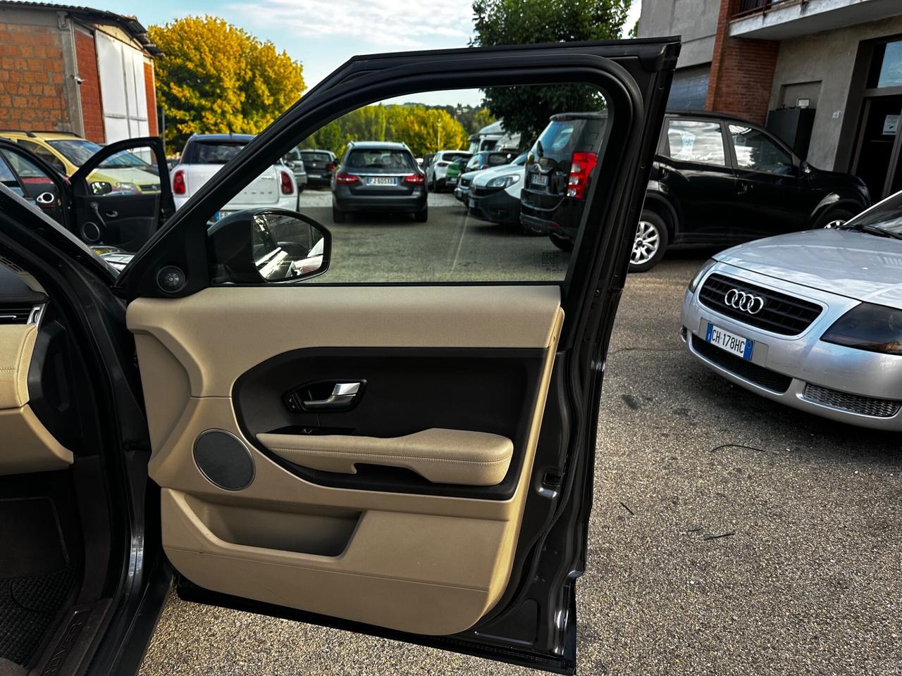 Land Rover Range Evoque 2.2 TD4 5p. Prestige