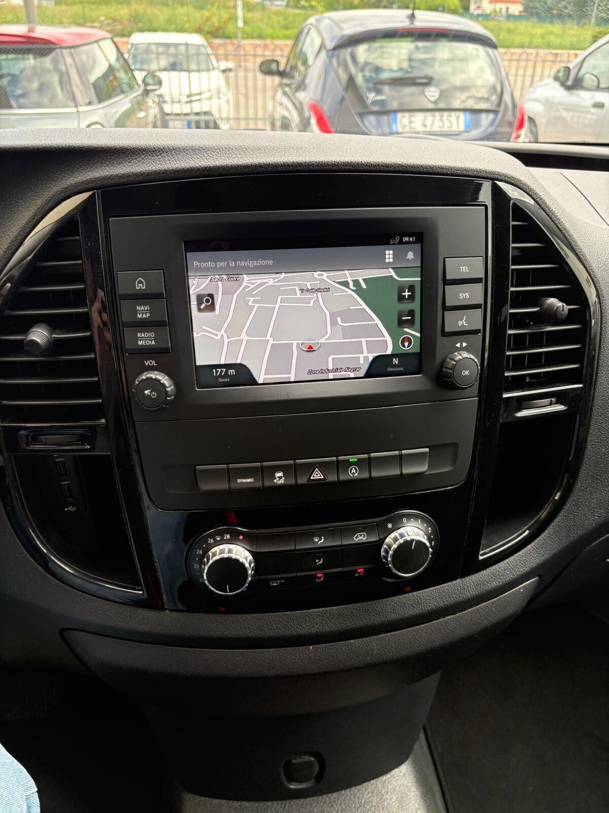 MERCEDES-BENZ VITO 114 CDi COMPACT AUTO 9 POSTI