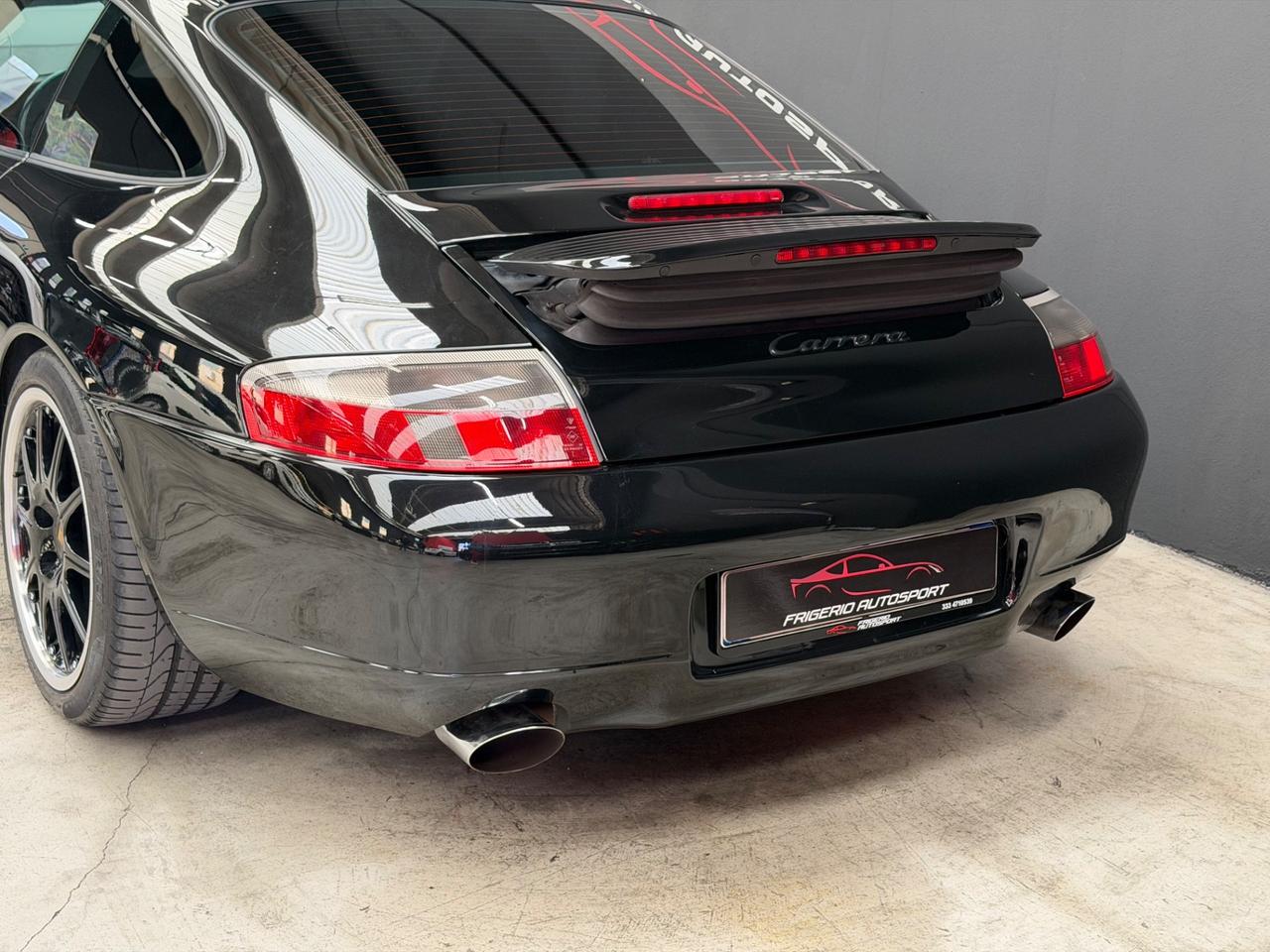 Porsche 911 Carrera cat Coupé