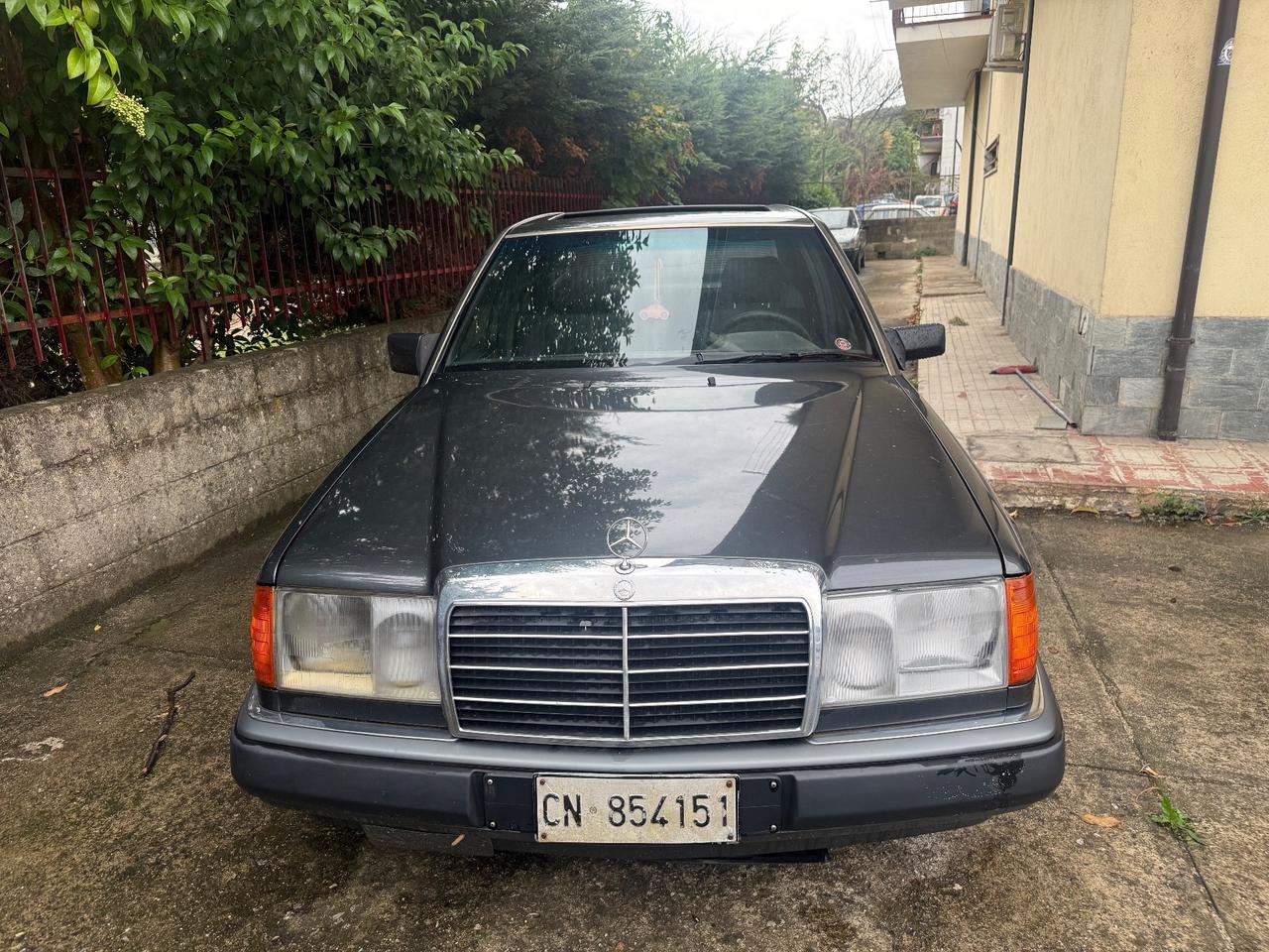 Mercedes-benz E 200 Avantgarde