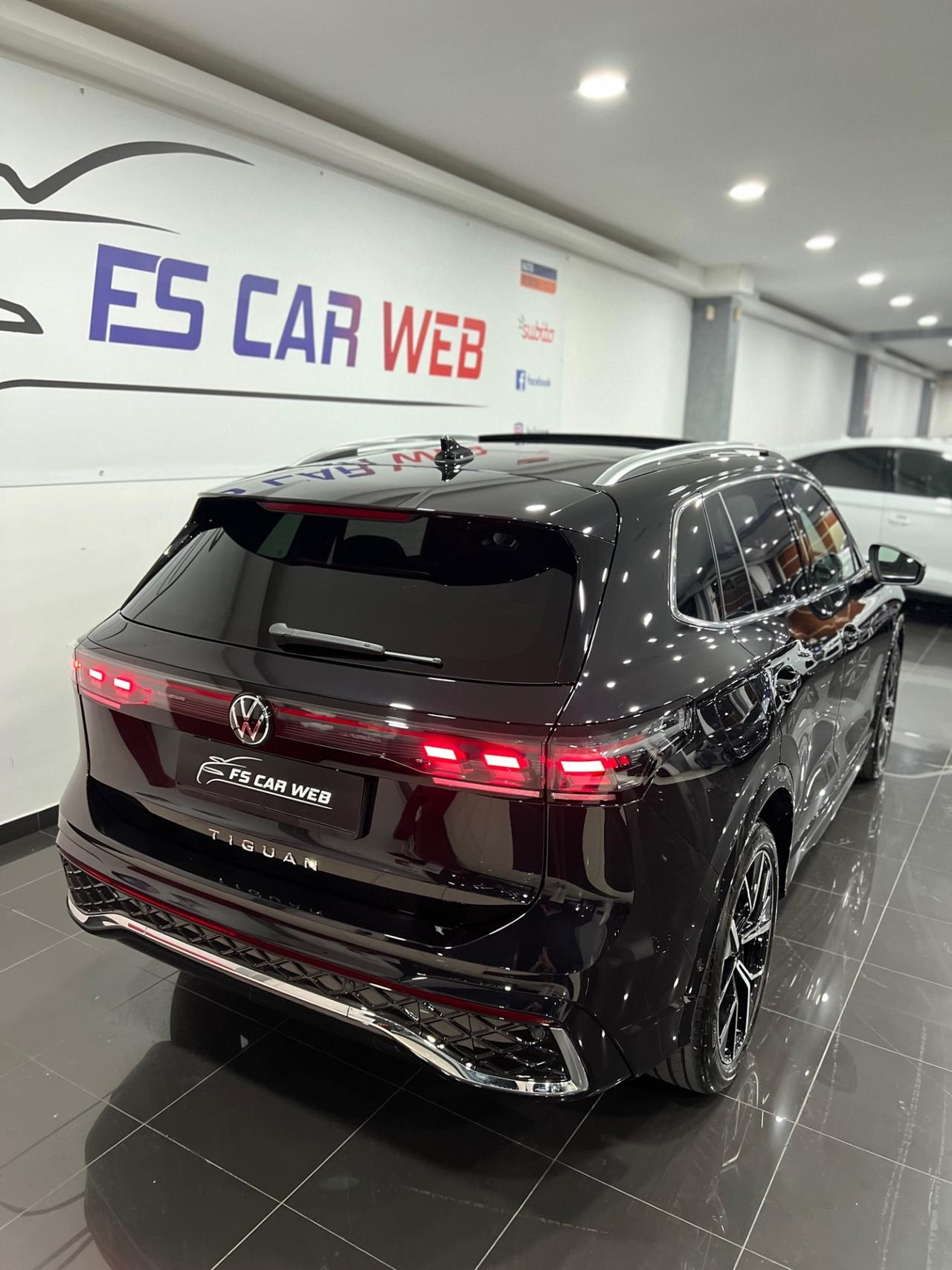 VOLKSWAGEN Tiguan 2.0 TDI DSG R-Line Plus 150 cv
