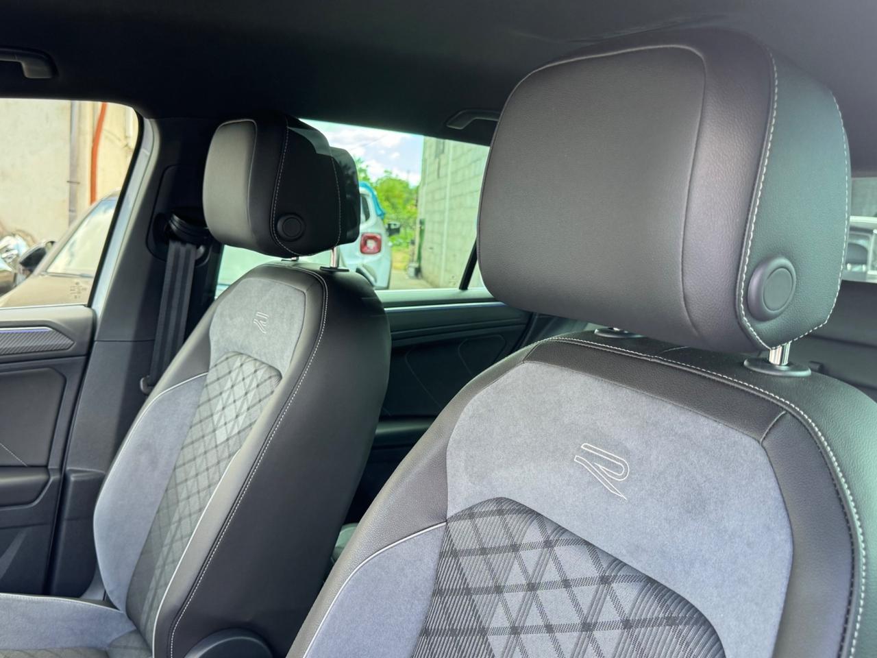Volkswagen Tiguan 2.0 TDI 150 CV SCR DSG 4MOTION R-Line