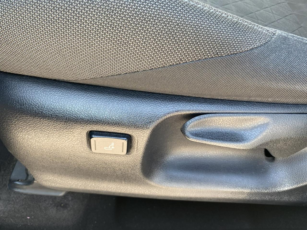 Toyota C-HR 2.0 Hybrid E-CVT Lounge