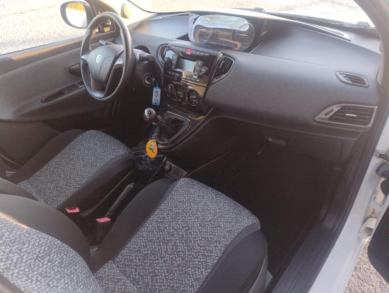 Lancia Ypsilon 1.2 Elefantino Blu 69Cv - 2019