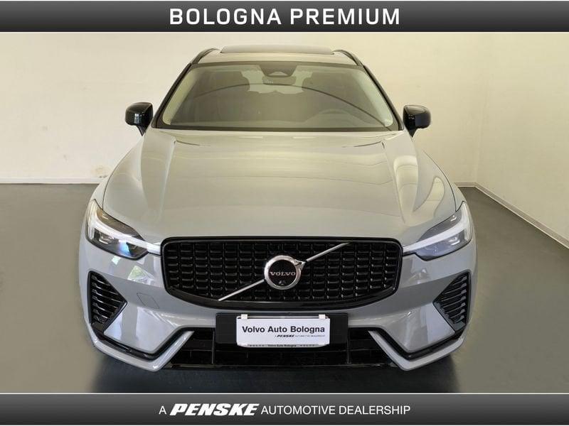 Volvo XC60 T6 Plug-in hybrid AWD automatico Plus Dark