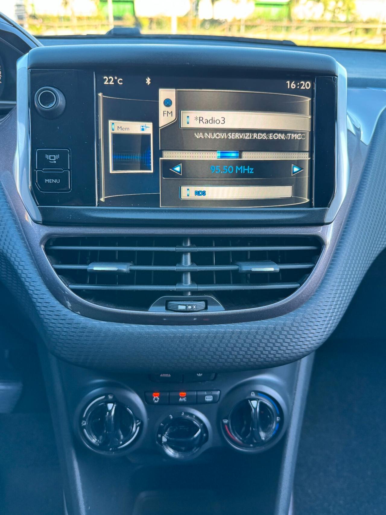 Peugeot 2008 1.2 VTi 82CV Neopatentati ''45.000km''
