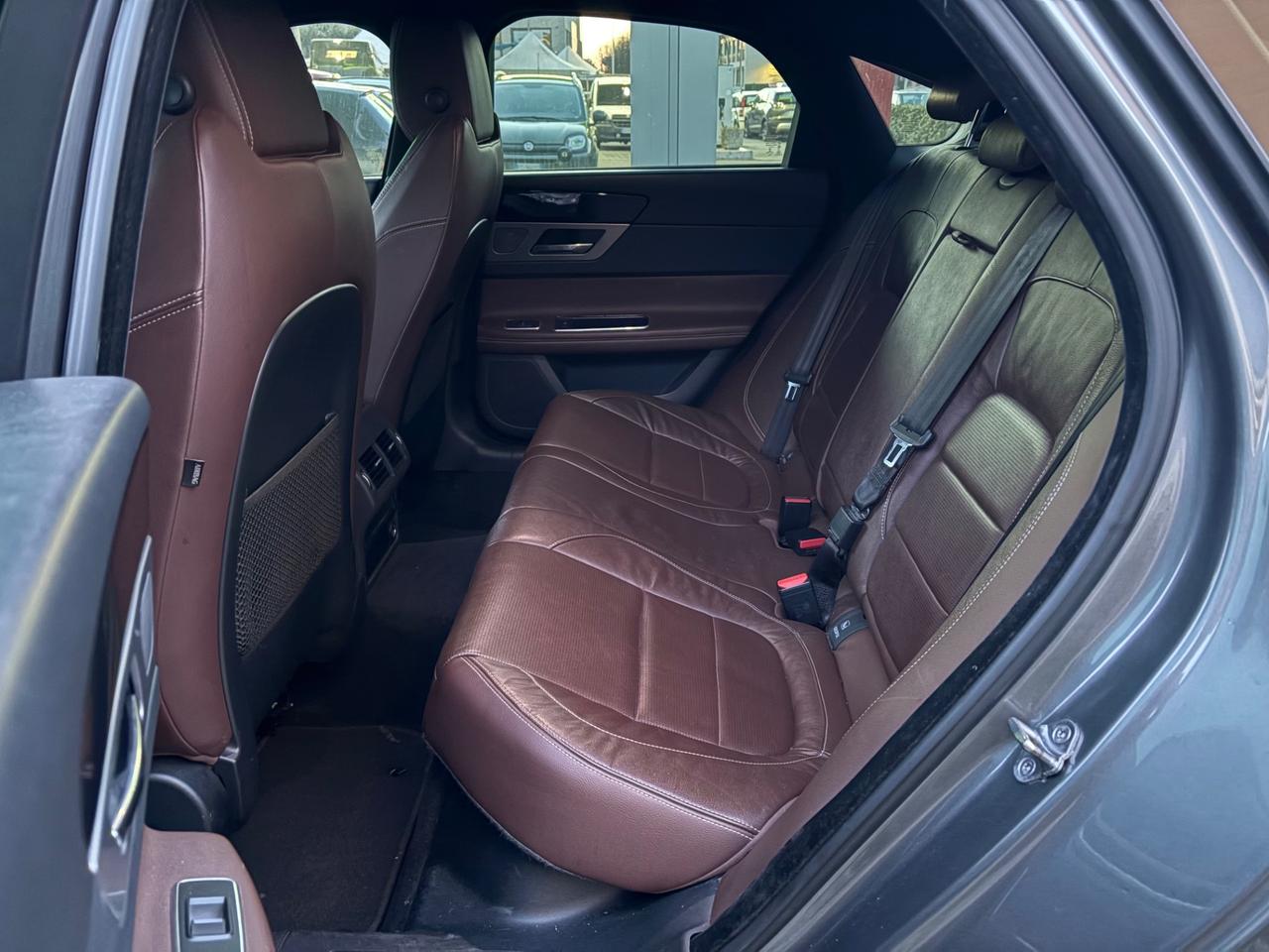 Jaguar XF 3.0 D V6 300 CV aut. R-Sport MOTORE KO