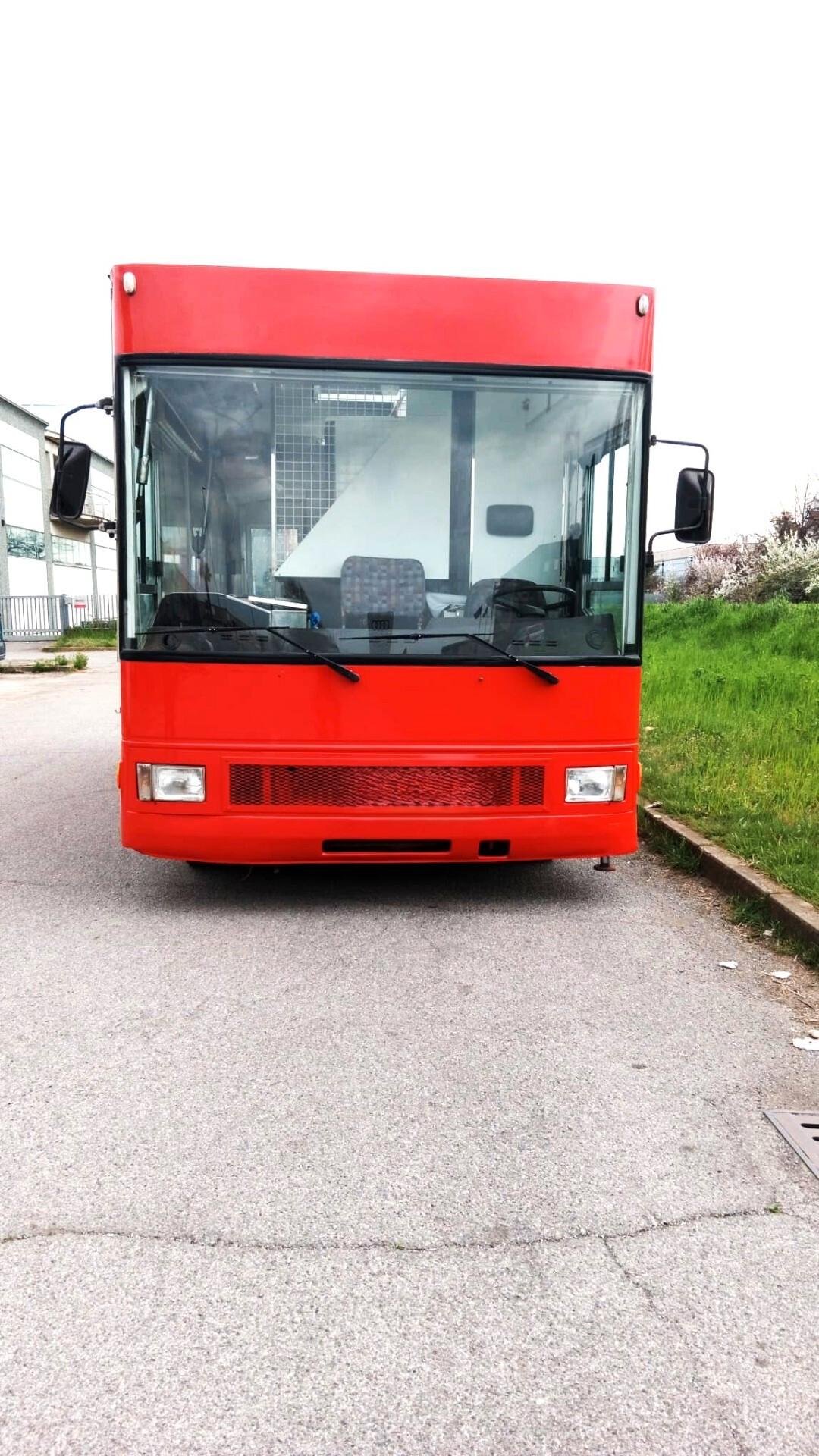 FOOD TRUCK PER STREET FOOD