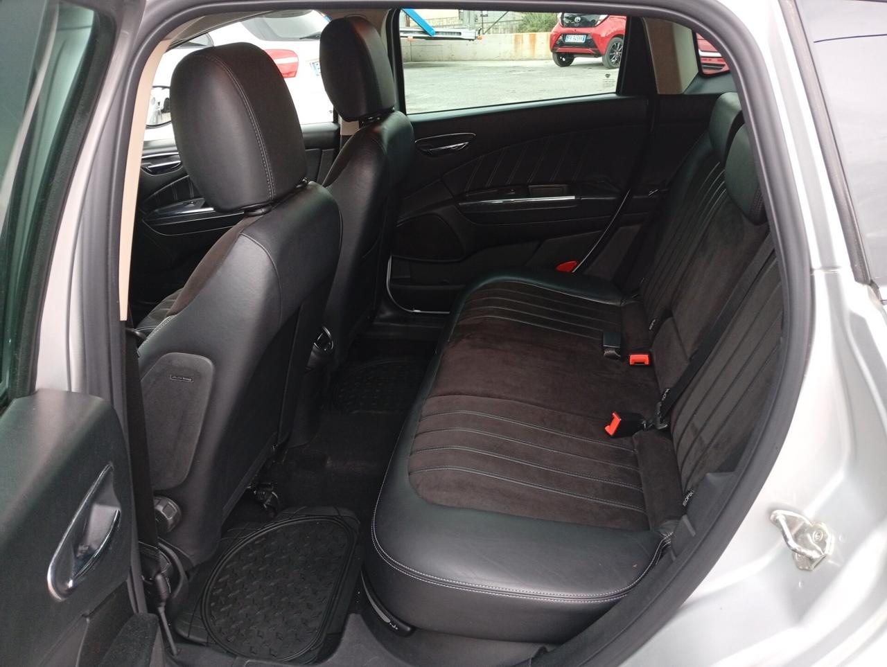 Lancia Delta 1.6 MJT DPF Platino