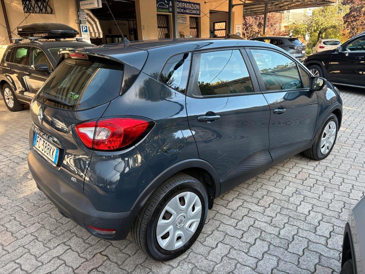 Renault Captur 1.5 dci Iconic 90cv OK NEOPATENTATO