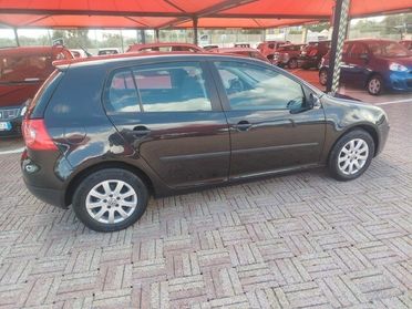 Volkswagen Golf 1.6 16V FSI 5p. Sportline