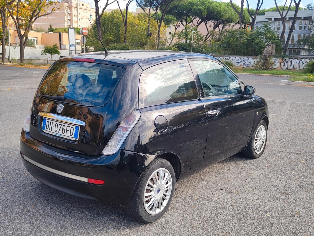 Lancia Ypsilon 1.2 Oro
