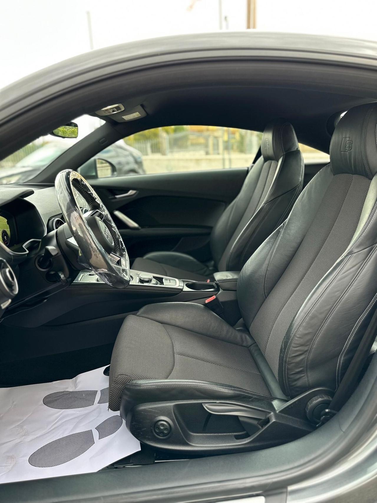 Audi TT Coupé 2.0 TDI ultra S line