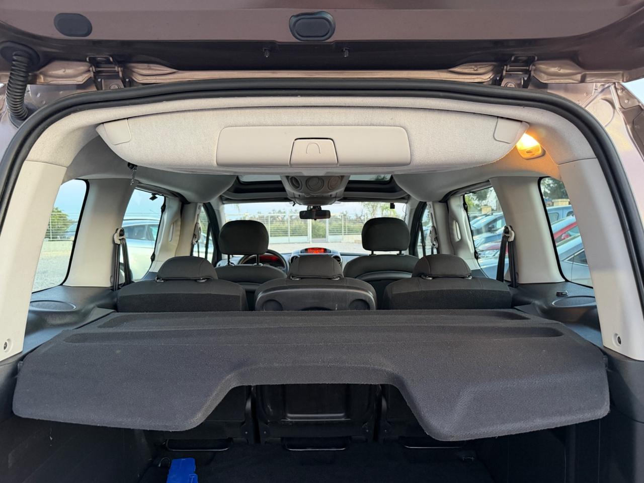 Peugeot Partner Tepee 1.6 HDi 92CV Style