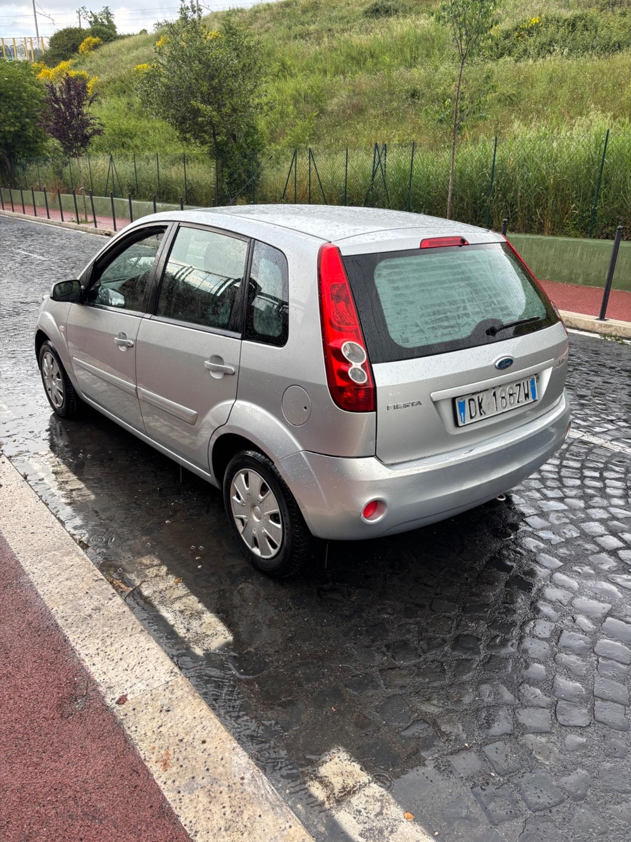 Ford Fiesta 1.6 TDCi 5p. Ghia